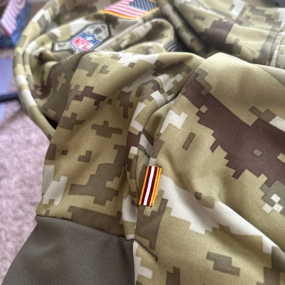 Nike Men’s XL NFL Washington Football Team Salute to Service Sideline Hoodie. - Picture 7 of 8